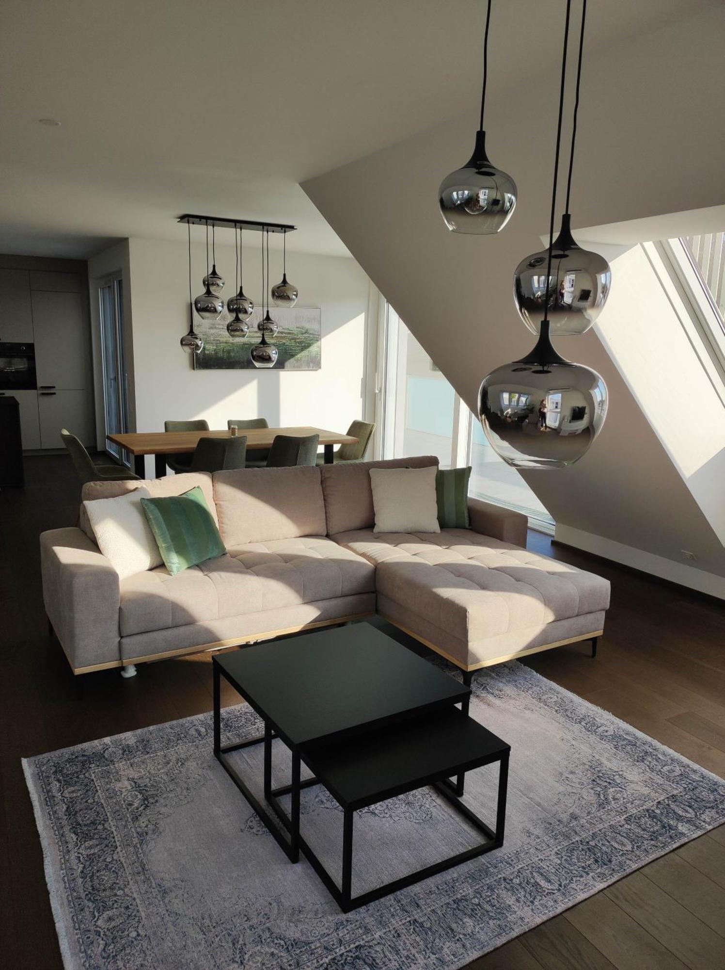 Luxus Penthouse Gegenueber International Centre Und Kaiserwasser Appartamento